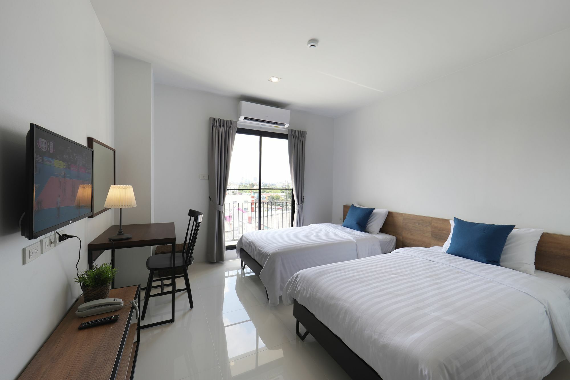 Sukh Serviced Apartment Ban Kho Hong Exterior photo